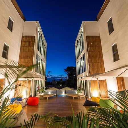 One Bay Residence - Apartment 2 - Apartment In Pereybere Pereybere Beach Buitenkant foto