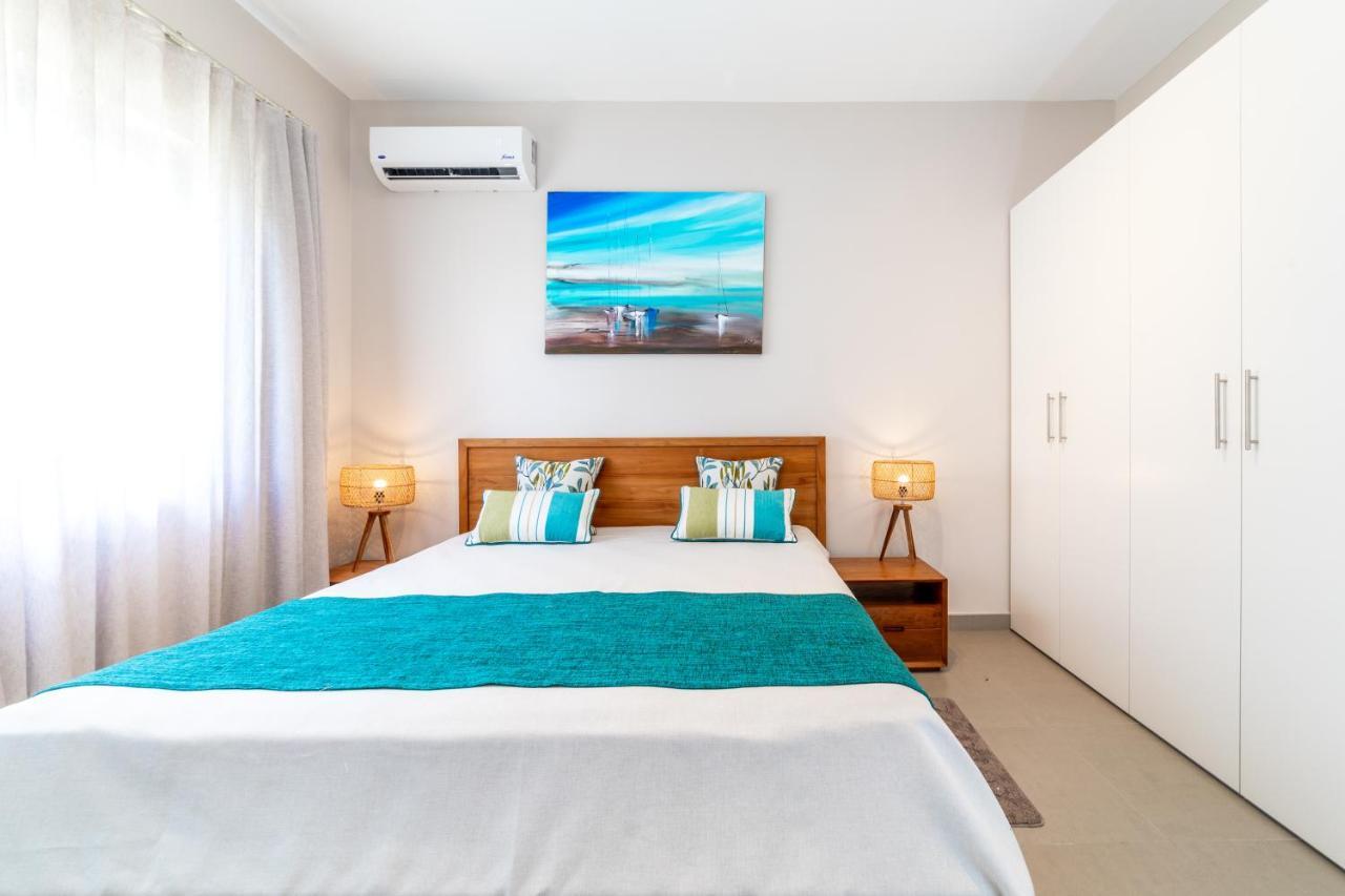 One Bay Residence - Apartment 2 - Apartment In Pereybere Pereybere Beach Buitenkant foto